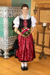 ESAF Ehrendame Katja Schiesser stehend ©Alex Hug