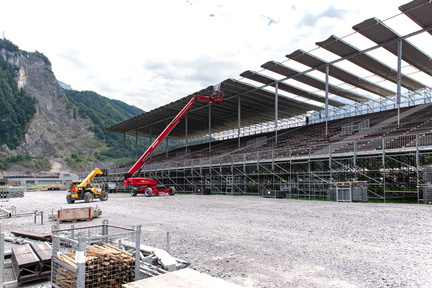 ESAF 2025 Aufbau Arena Tribuene B Dach MRH DSC6879