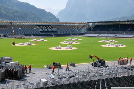 ESAF 2025 Einbringen Sagmehl by Maya Rhyner DSC1191