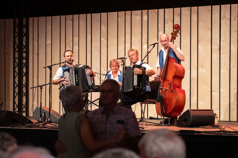 ESAF_2025_Handorgelduo_Dani_und_Thedy_by_Taria_Hösli_THO1468.jpg