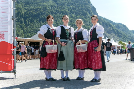 ESAF 2025 Ehrendamen Svenja Mueller Gina Wildhaber Sarah Leuzinger Katja Schiesser DSC2309