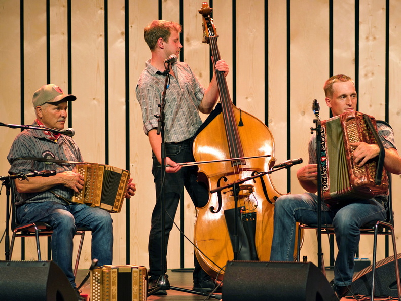 ESAF_2025_Ländlertrio_Hirzli_Gruess_8270040.jpg